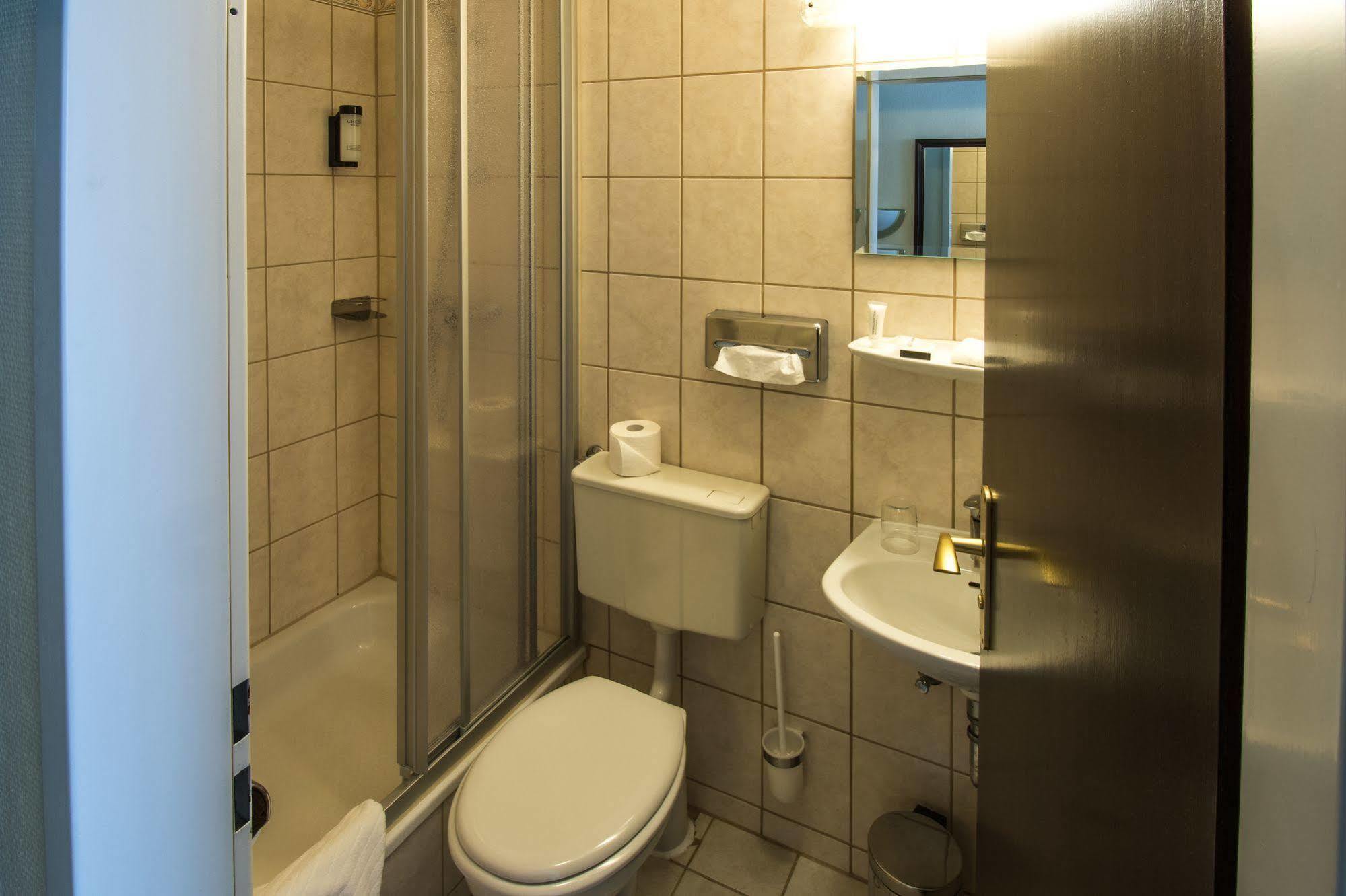 Hotel Sachsenwald 4*